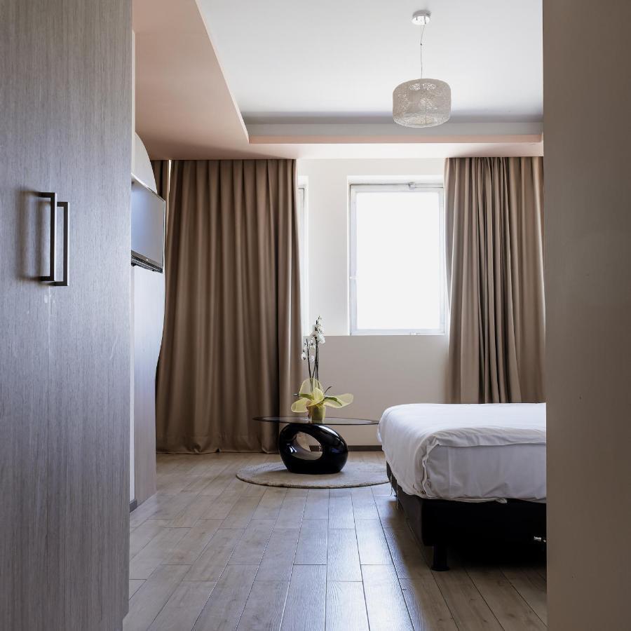 Queen Hotel Sesto San Giovanni Exteriör bild